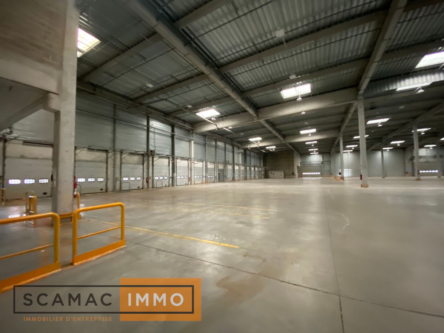 entrepôt de 10 997m², Moissy-Cramayel (Seine-et-Marne)