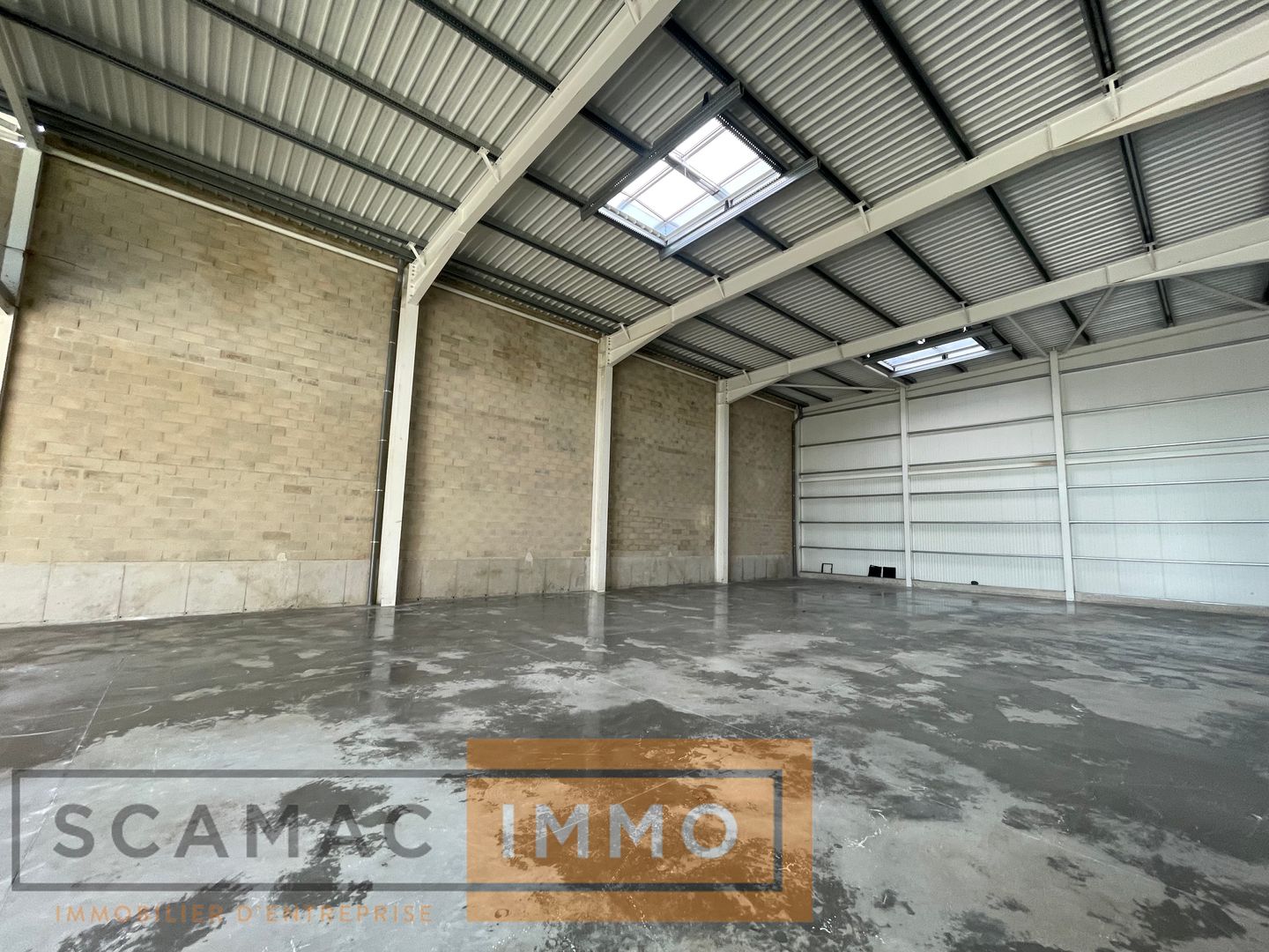 local d'activités de 566m², Bondoufle (Essonne)