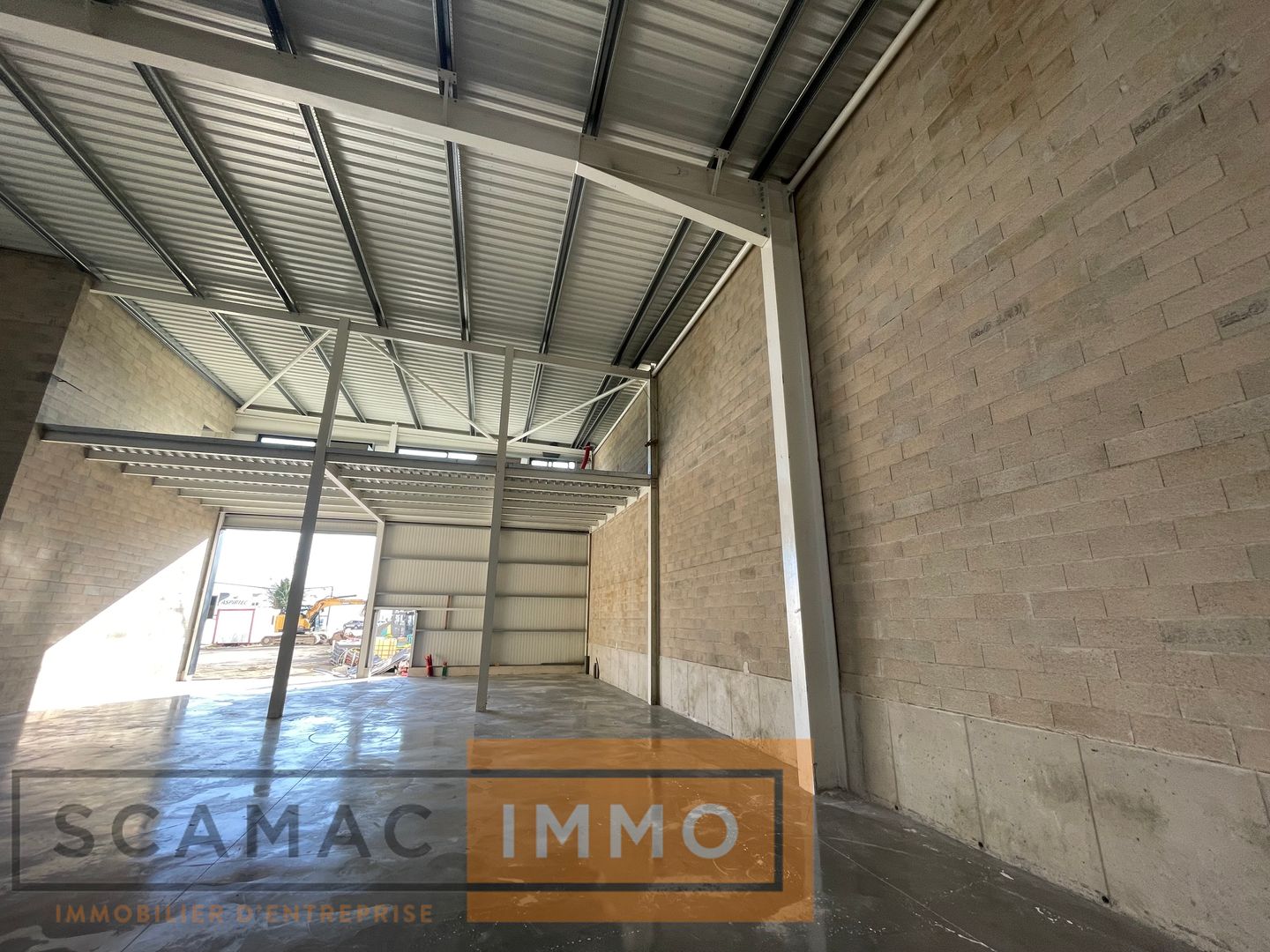 local d'activités de 566m², Bondoufle (Essonne)