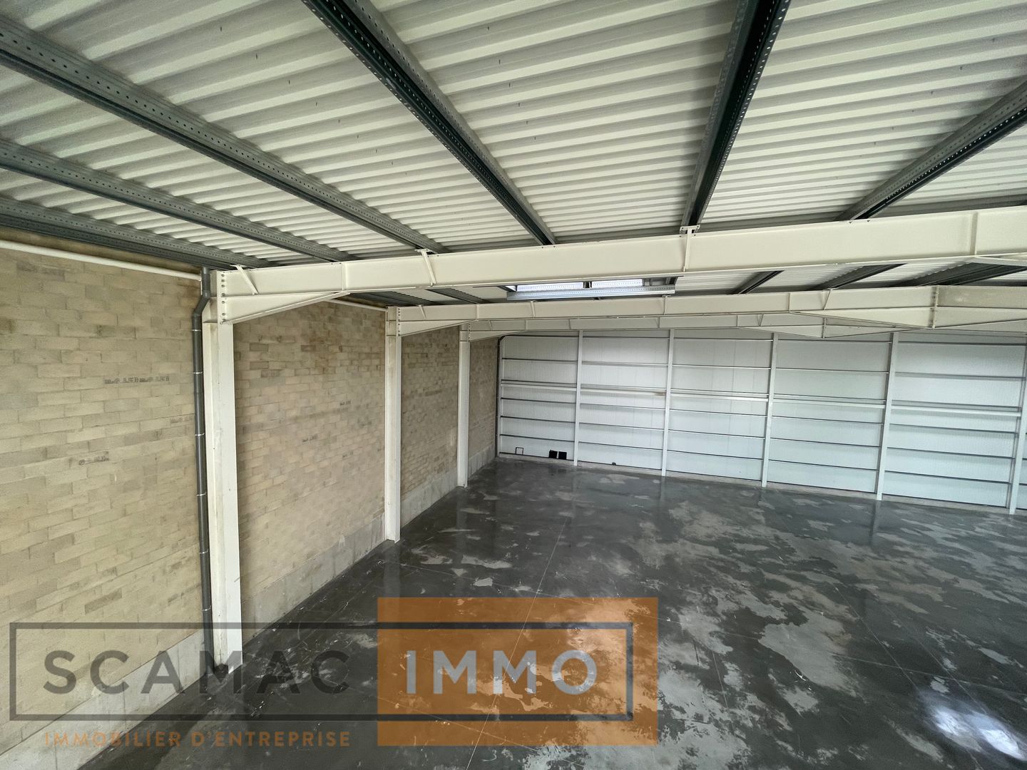 local d'activités de 566m², Bondoufle (Essonne)