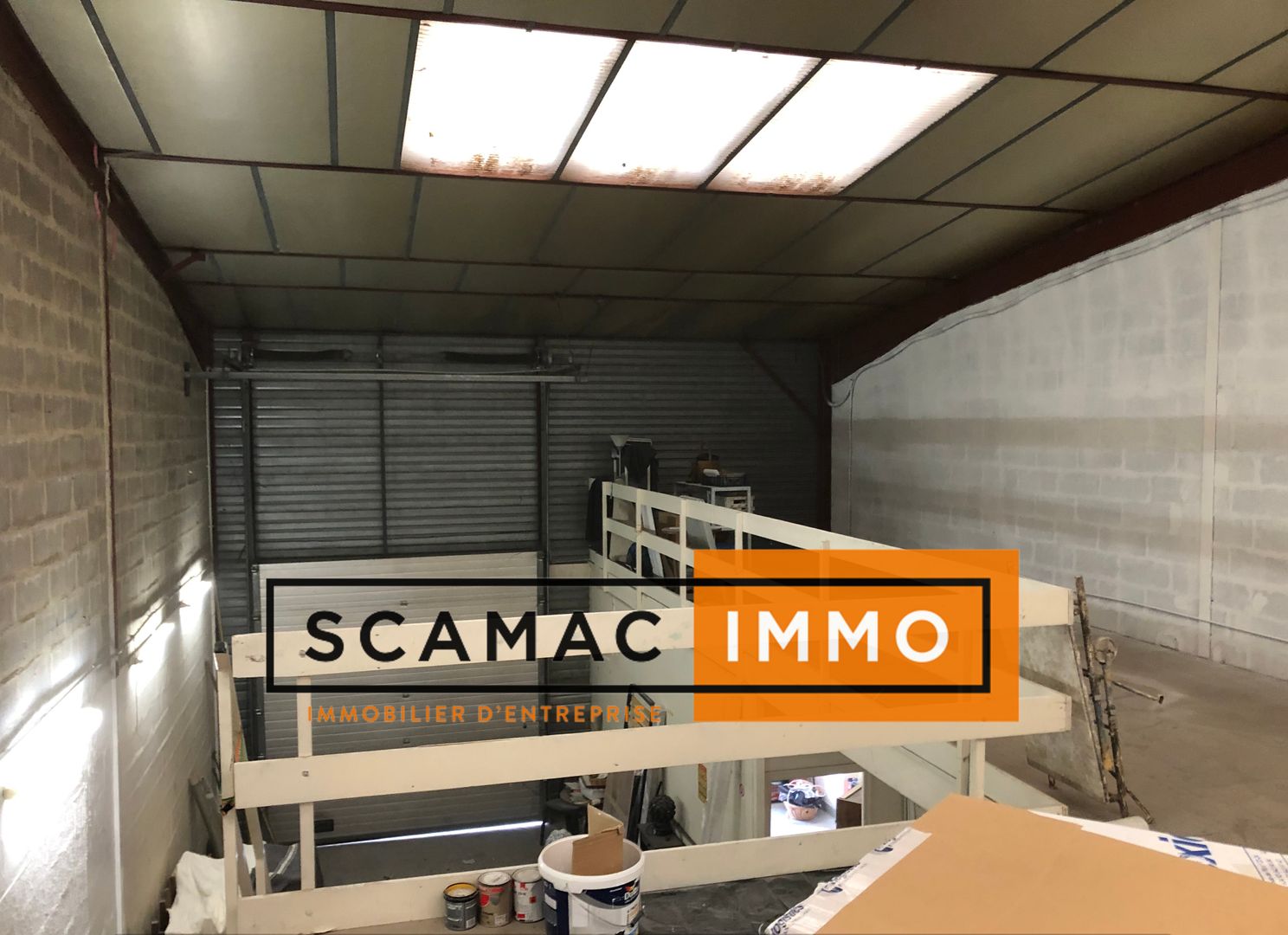 local d'activités de 140m², Stains (Seine-Saint-Denis)