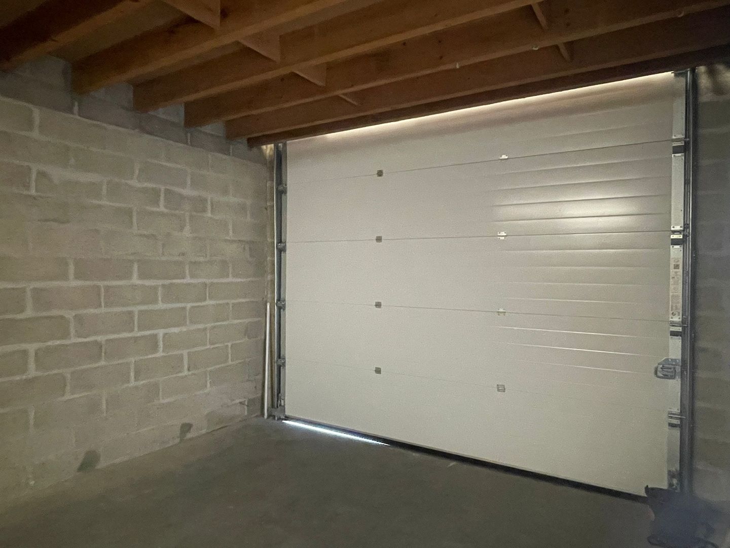 local d'activités de 240m², Stains (Seine-Saint-Denis)