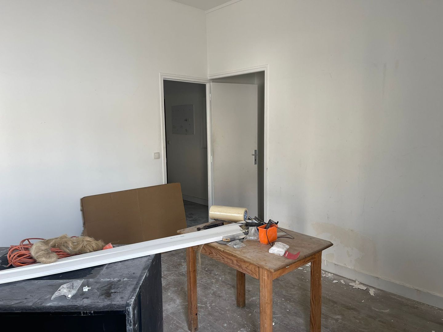 local d'activités de 170m², Stains (Seine-Saint-Denis)