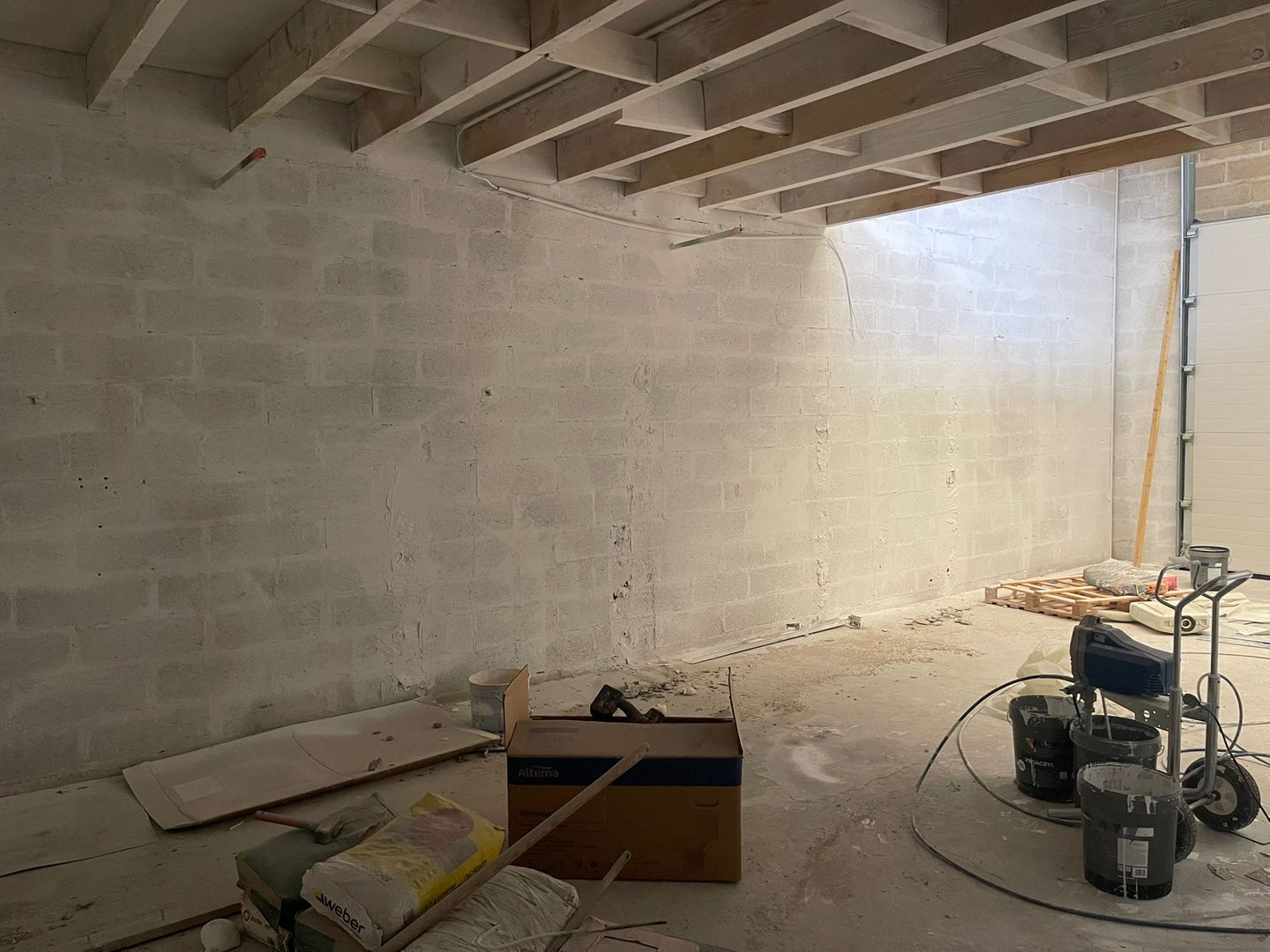 local d'activités de 170m², Stains (Seine-Saint-Denis)