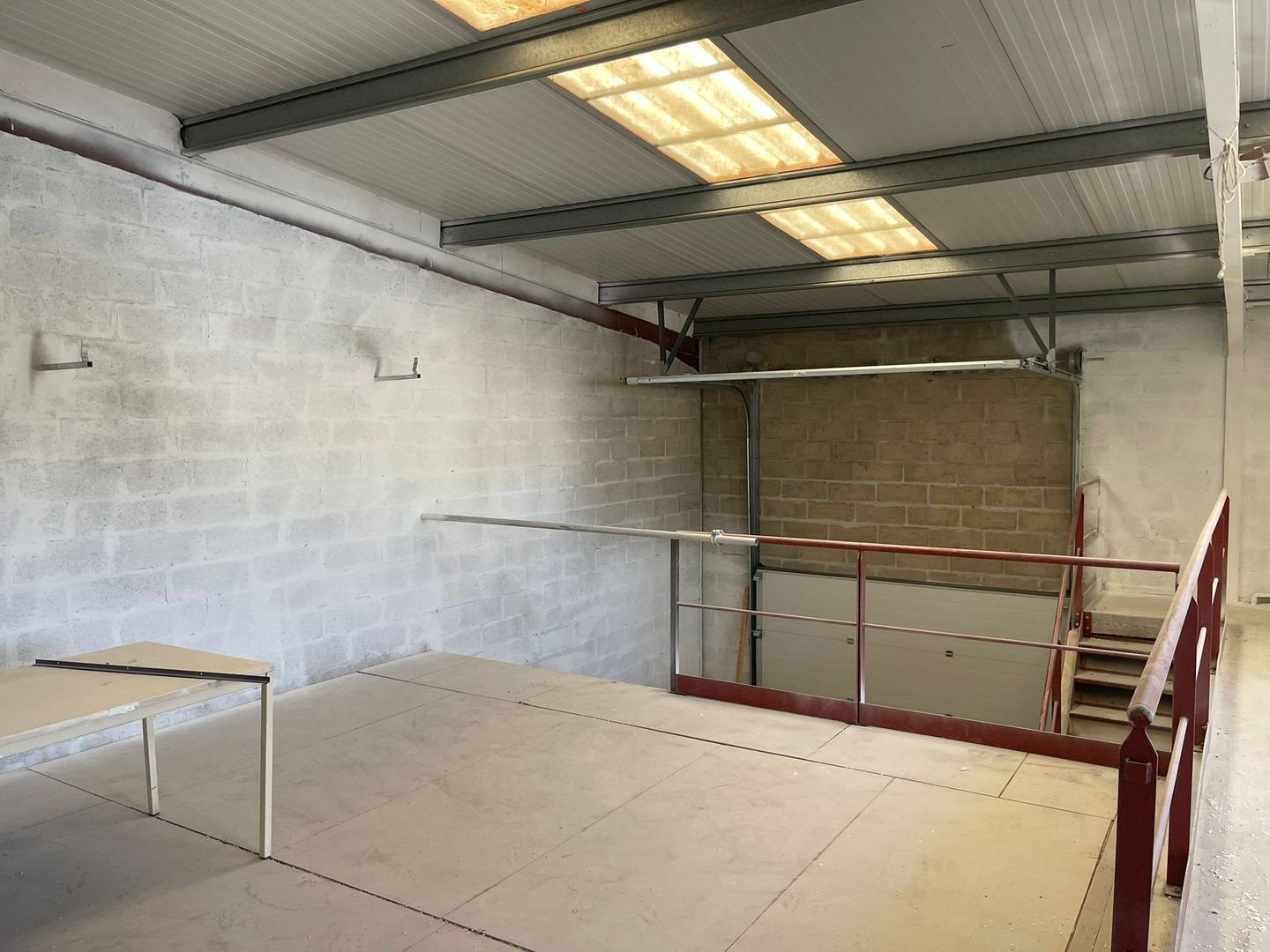 local d'activités de 170m², Stains (Seine-Saint-Denis)