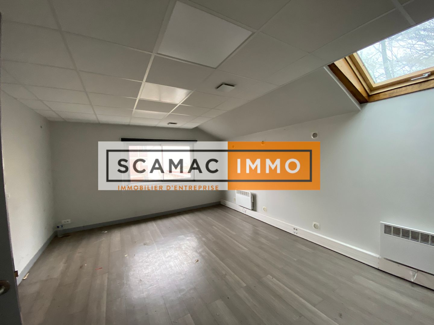 entrepôt de 1 600m², Vitry-sur-Seine (Val-de-Marne)