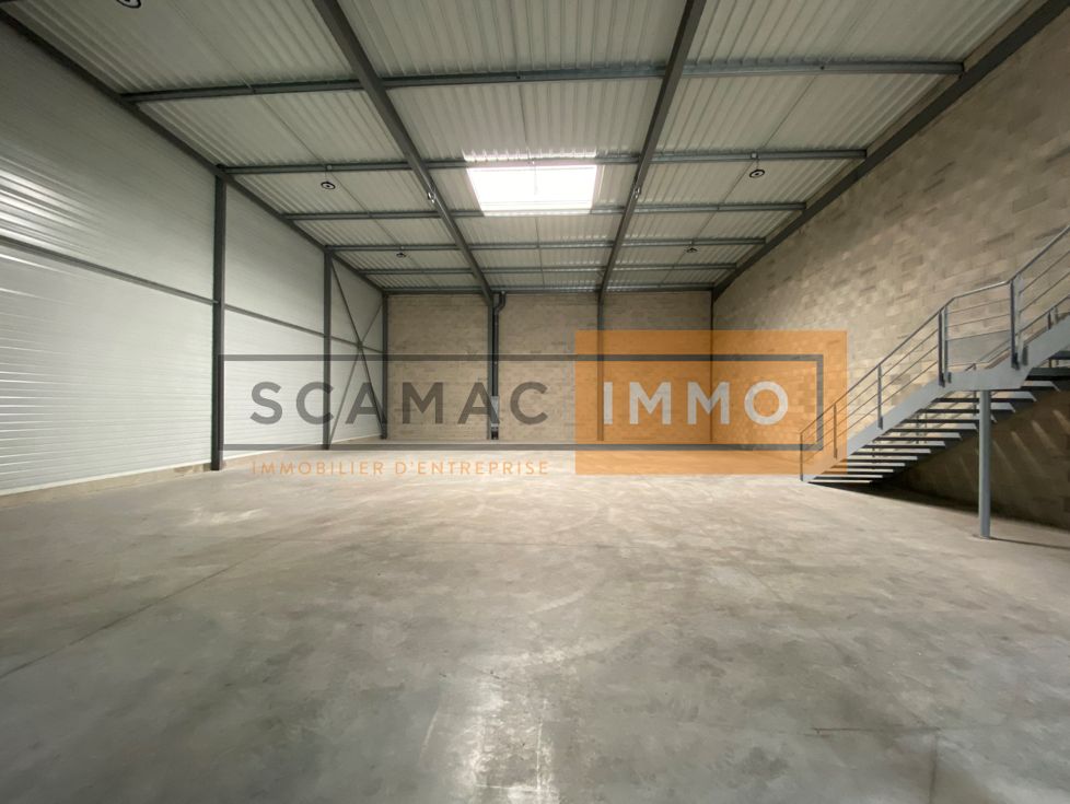 local d'activités de 313m², Aulnay-sous-Bois (Seine-Saint-Denis)