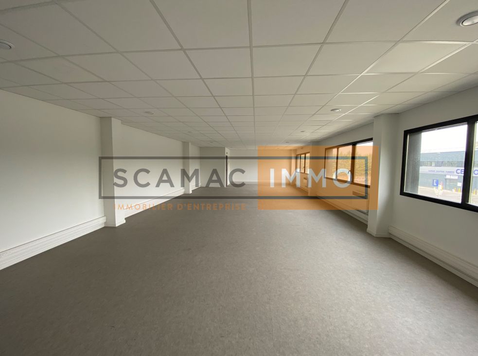 local d'activités de 313m², Aulnay-sous-Bois (Seine-Saint-Denis)