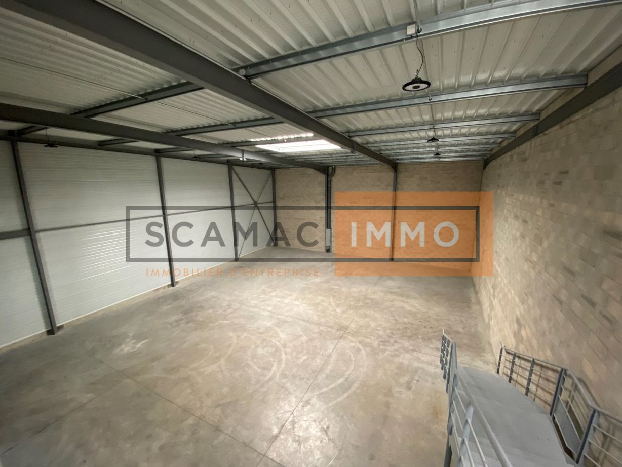 local d'activités de 313m², Aulnay-sous-Bois (Seine-Saint-Denis)