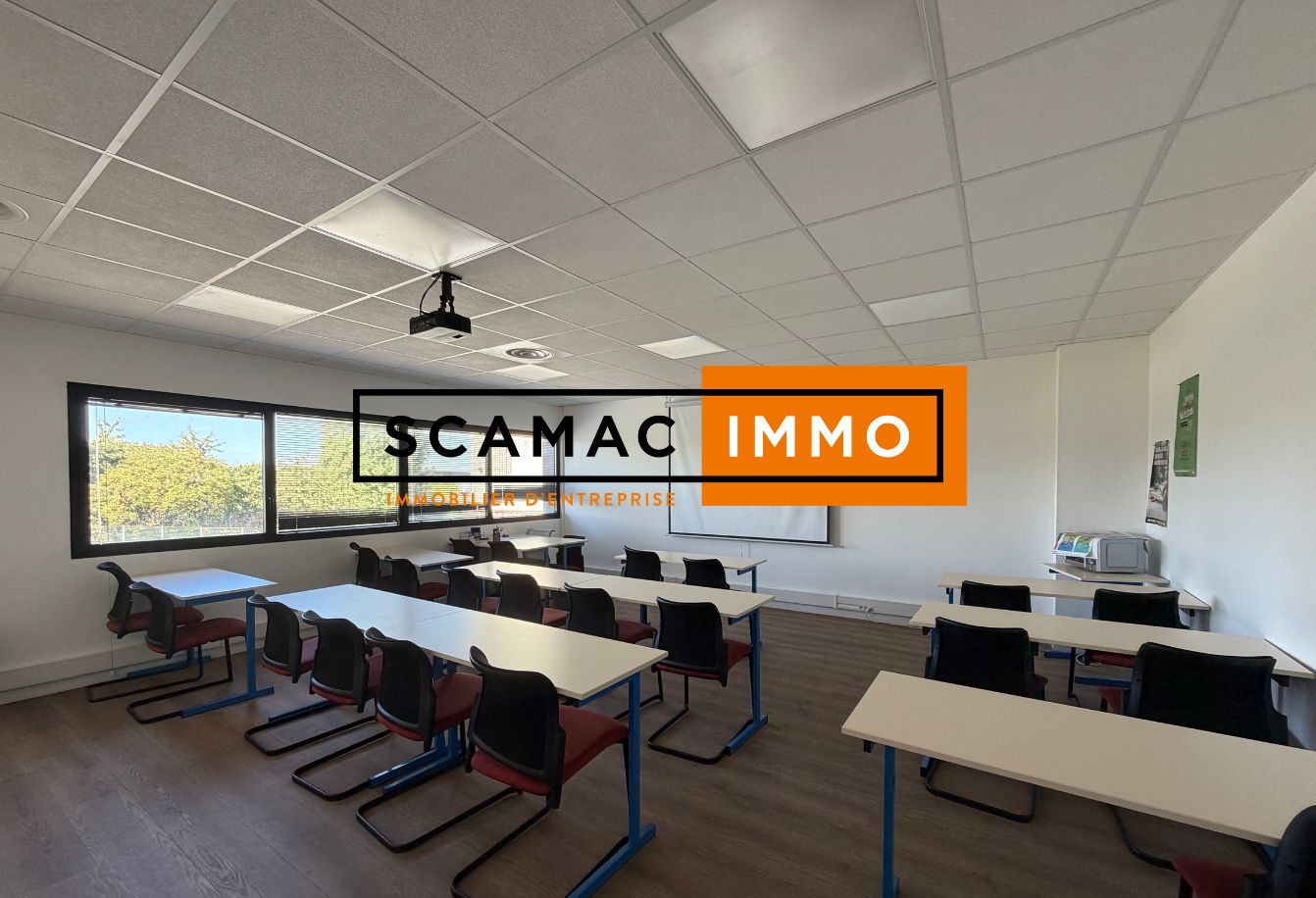 local d'activités de 734m², Aulnay-sous-Bois (Seine-Saint-Denis)