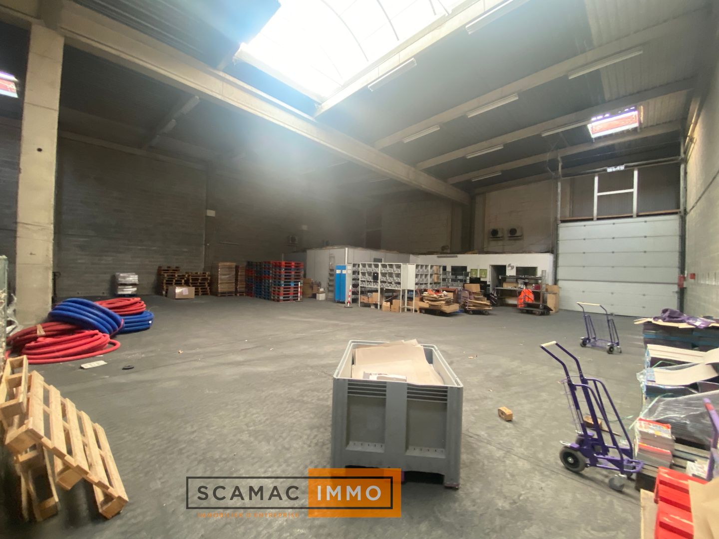 local d'activités de 446m², Vitrolles (Bouches-du-Rhône)