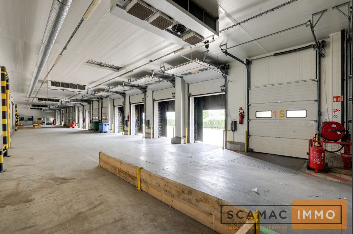 entrepôt frigorifique de 6 897m², Chilly-Mazarin (Essonne)
