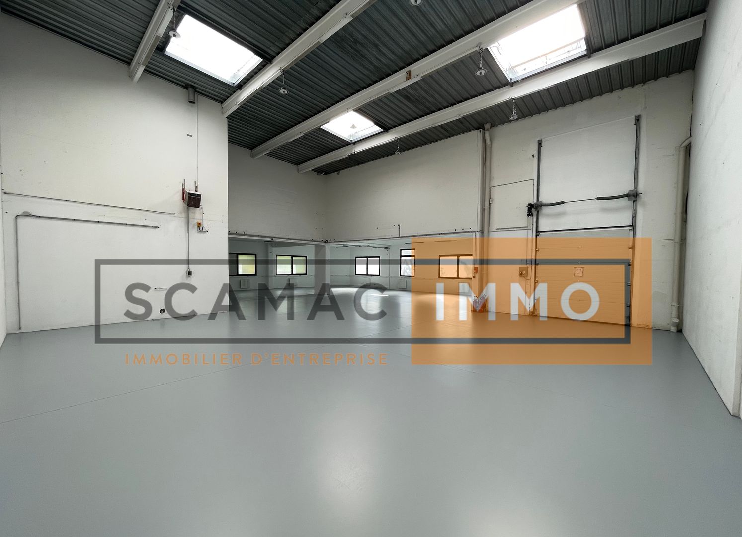 local d'activités de 518m², Champs-Sur-Marne (Seine-et-Marne)