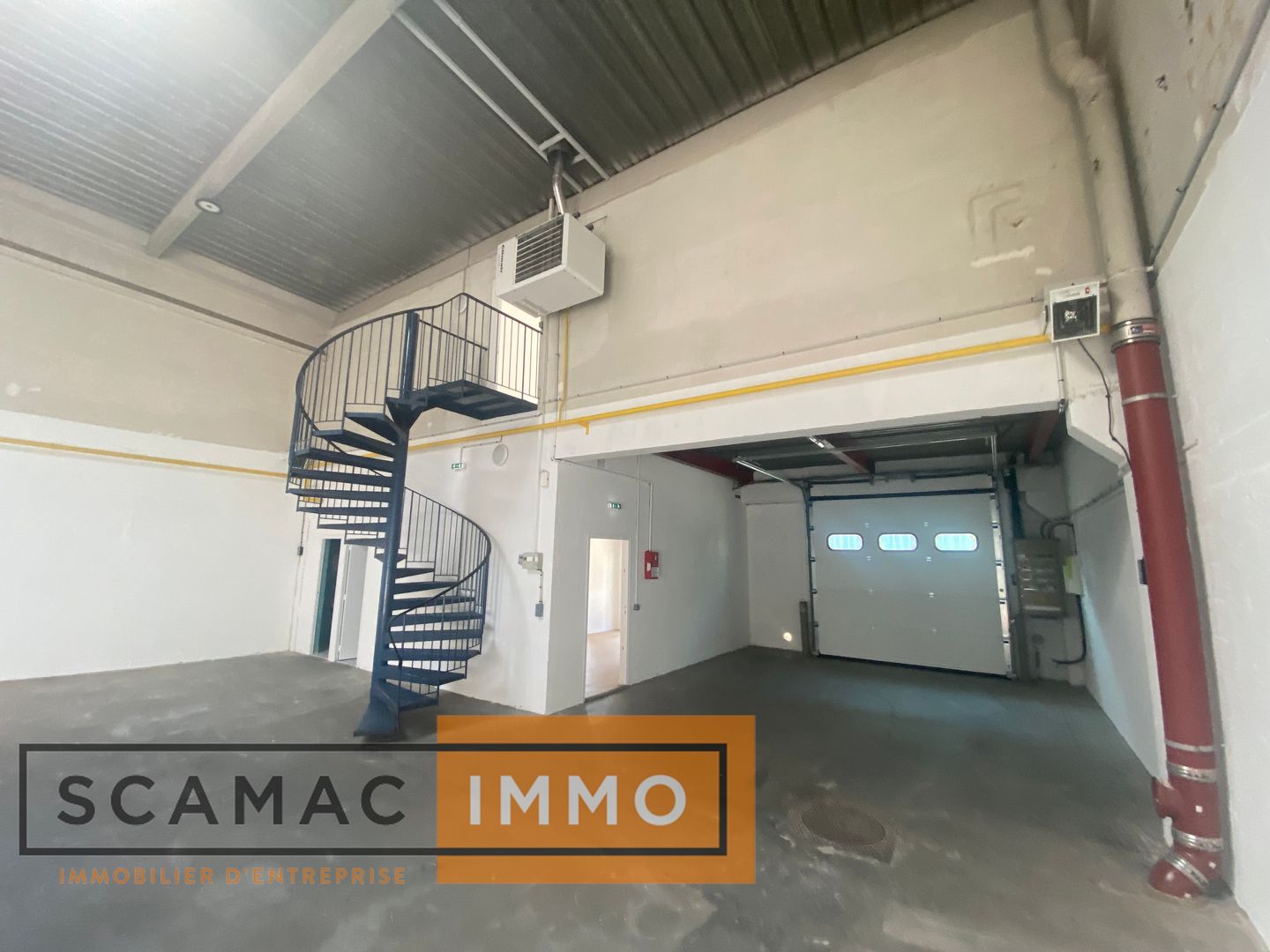 local d'activités de 352m², Les Ulis (Essonne)