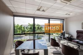 local d'activités de 2 312m², Villeneuve-la-Garenne (Hauts-de-Seine)