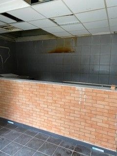 locaux mixtes de 220m², Les Ulis (Essonne)