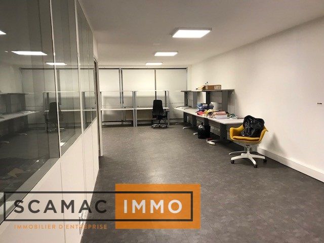 bureau de 391m², Gometz-la-Ville (Essonne)