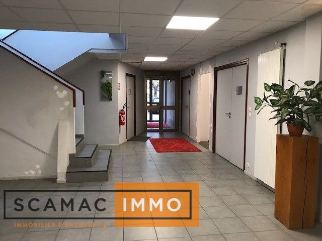 bureau de 391m², Gometz-la-Ville (Essonne)