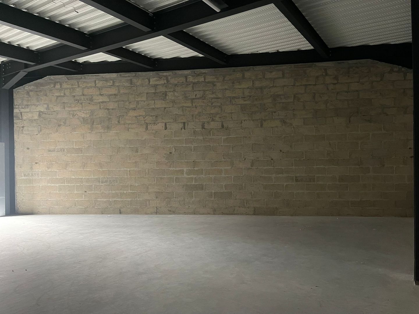 local d'activités de 160m², Épinay-sur-Seine (Seine-Saint-Denis)