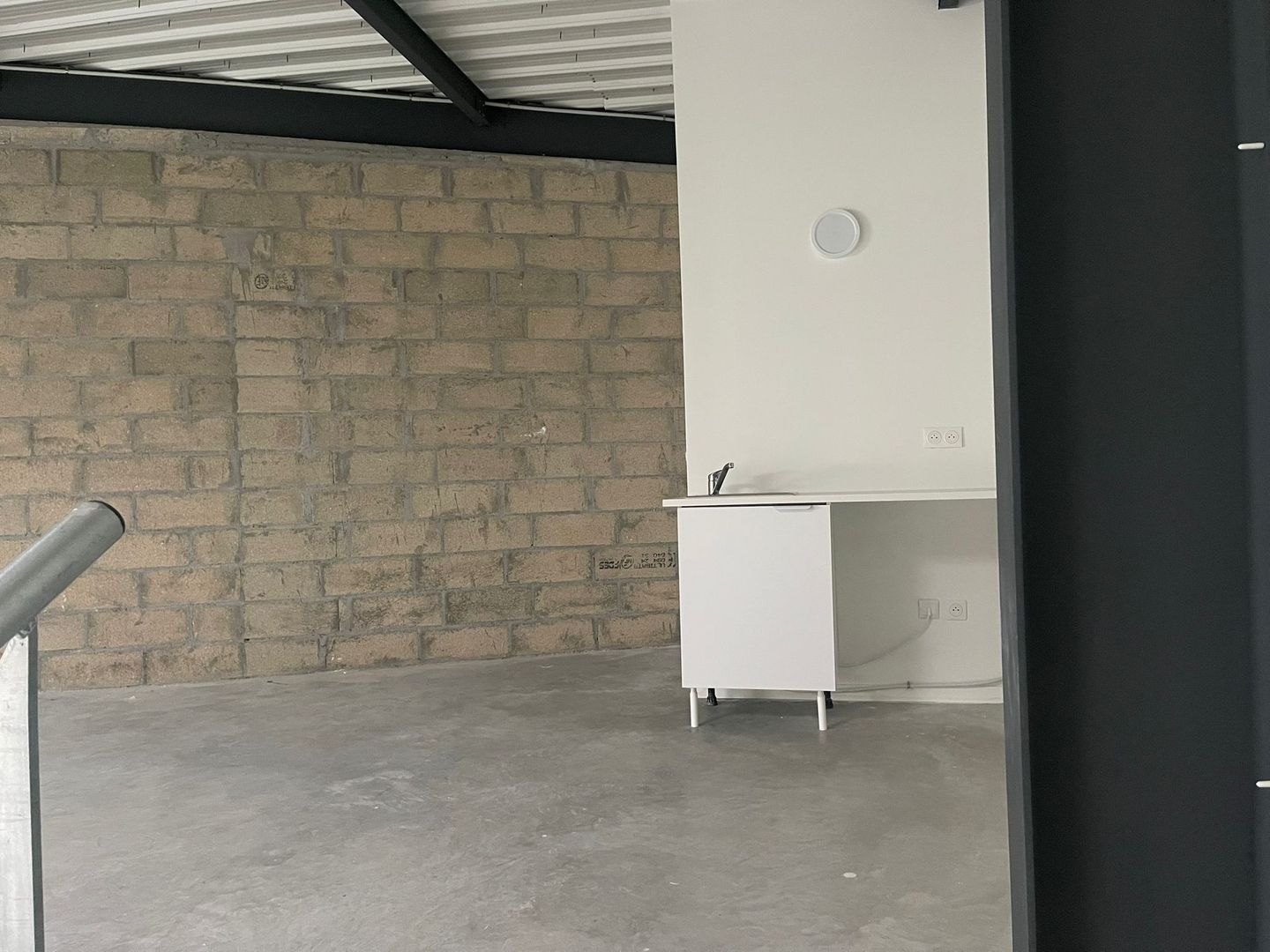 local d'activités de 160m², Épinay-sur-Seine (Seine-Saint-Denis)