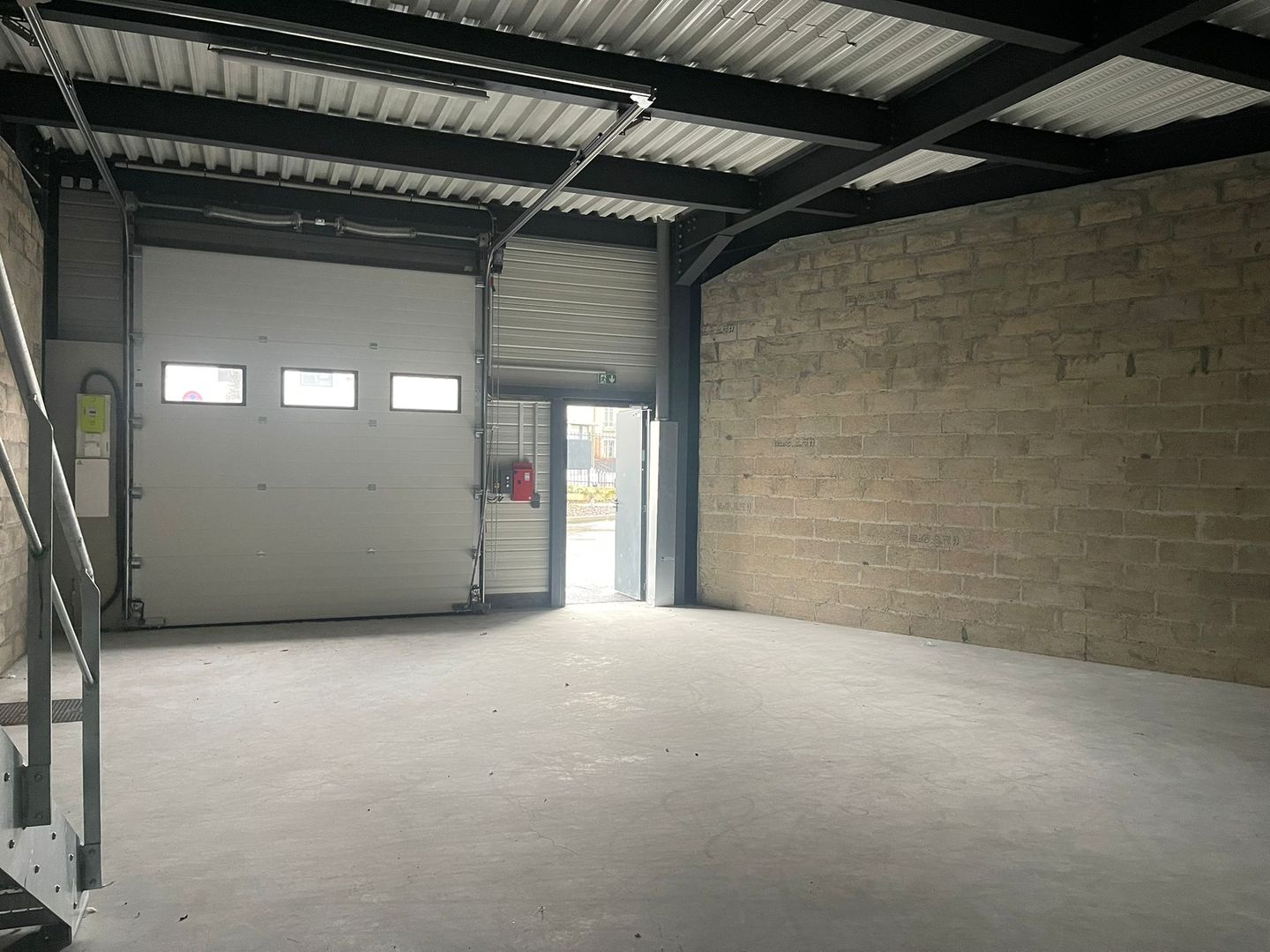 local d'activités de 160m², Épinay-sur-Seine (Seine-Saint-Denis)