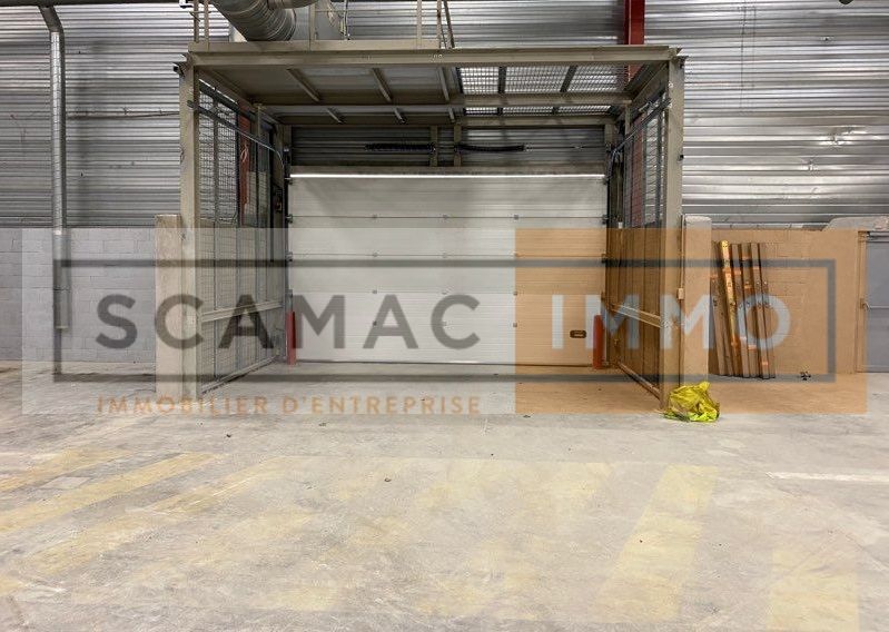 entrepôt de 1 478m², Orly (Val-de-Marne)