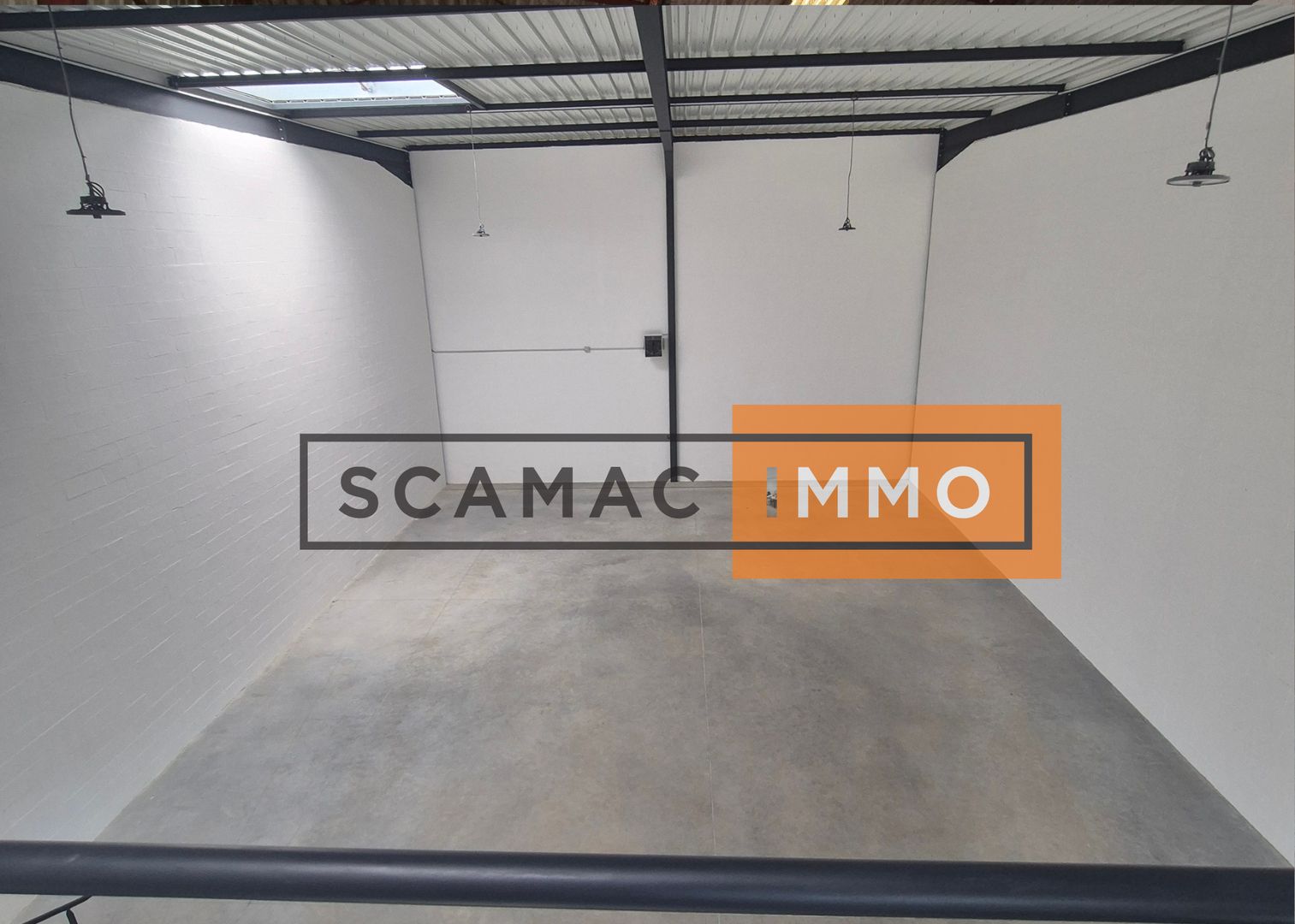 local d'activités de 360m², Le Thillay (Val-d'Oise)