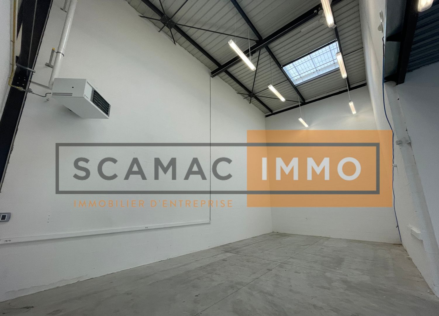 local d'activités de 252m², Collégien (Seine-et-Marne)