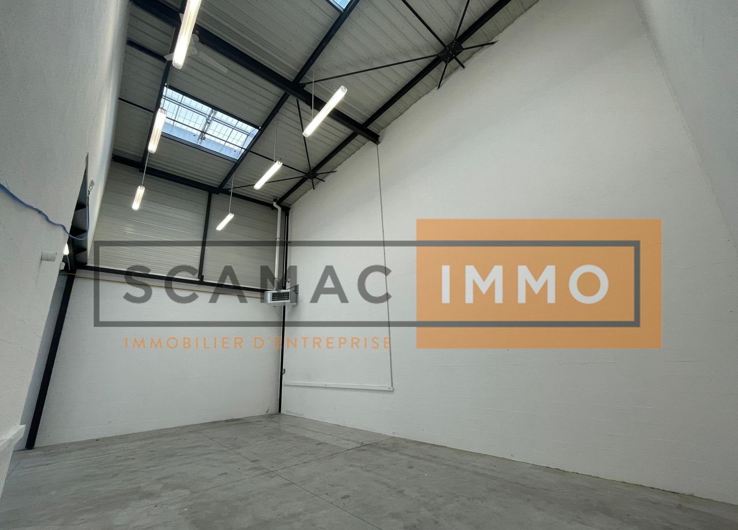 local d'activités de 252m², Collégien (Seine-et-Marne)