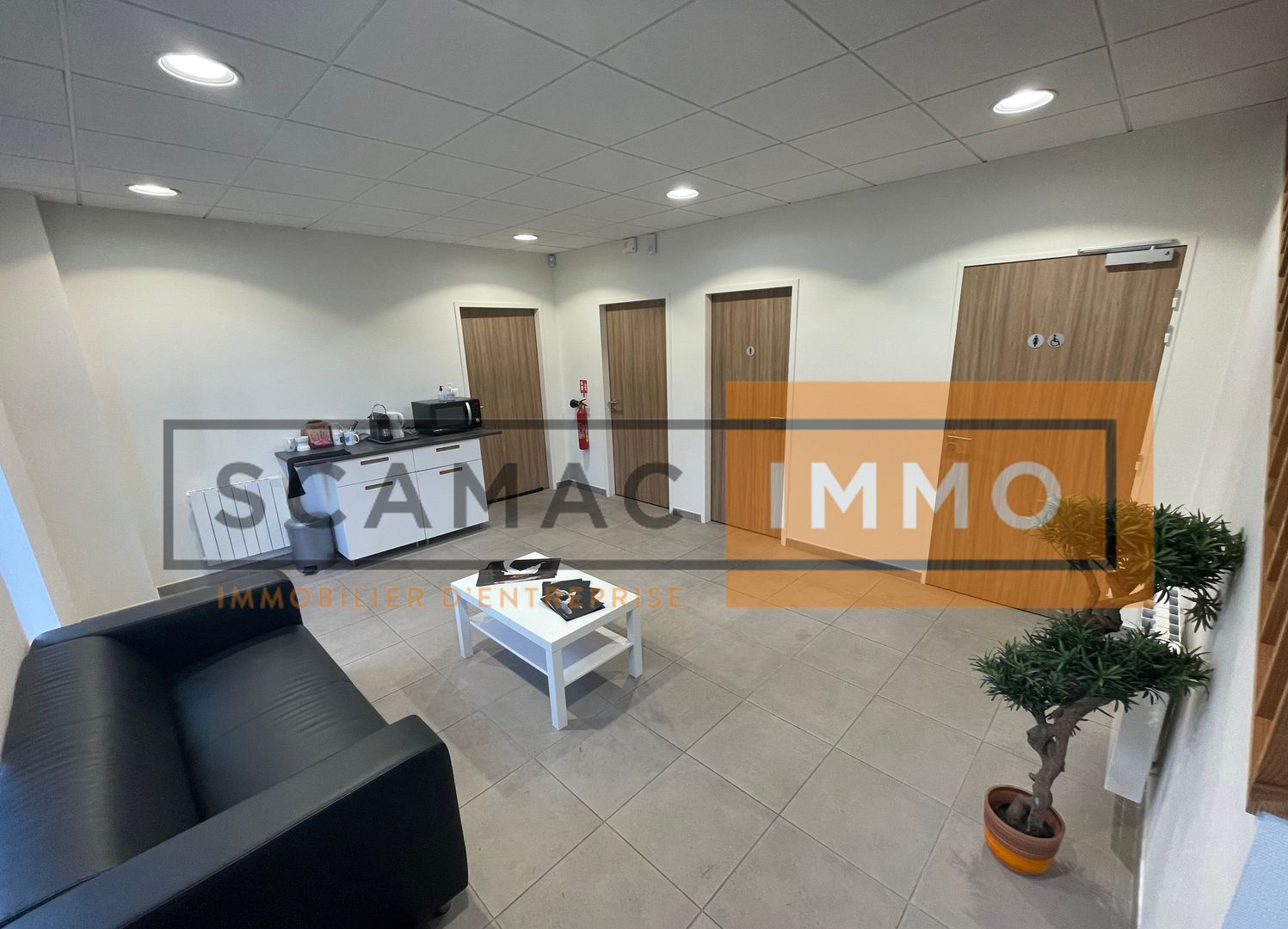 local d'activités de 252m², Collégien (Seine-et-Marne)