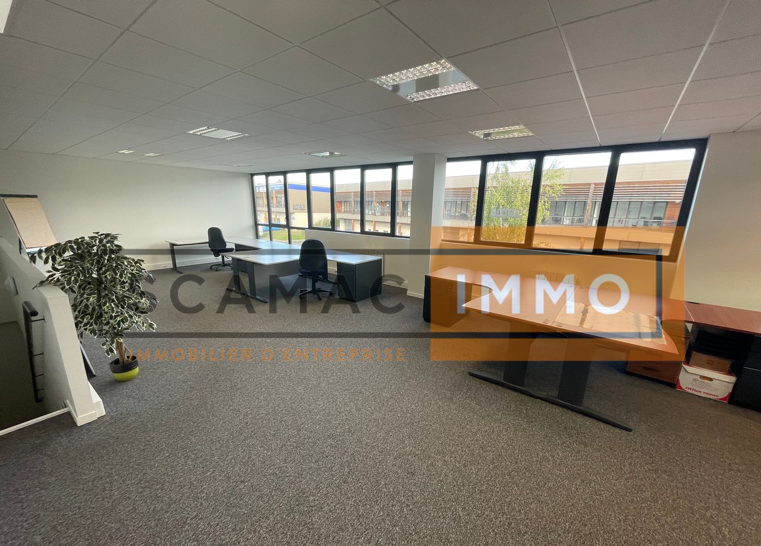 local d'activités de 252m², Collégien (Seine-et-Marne)