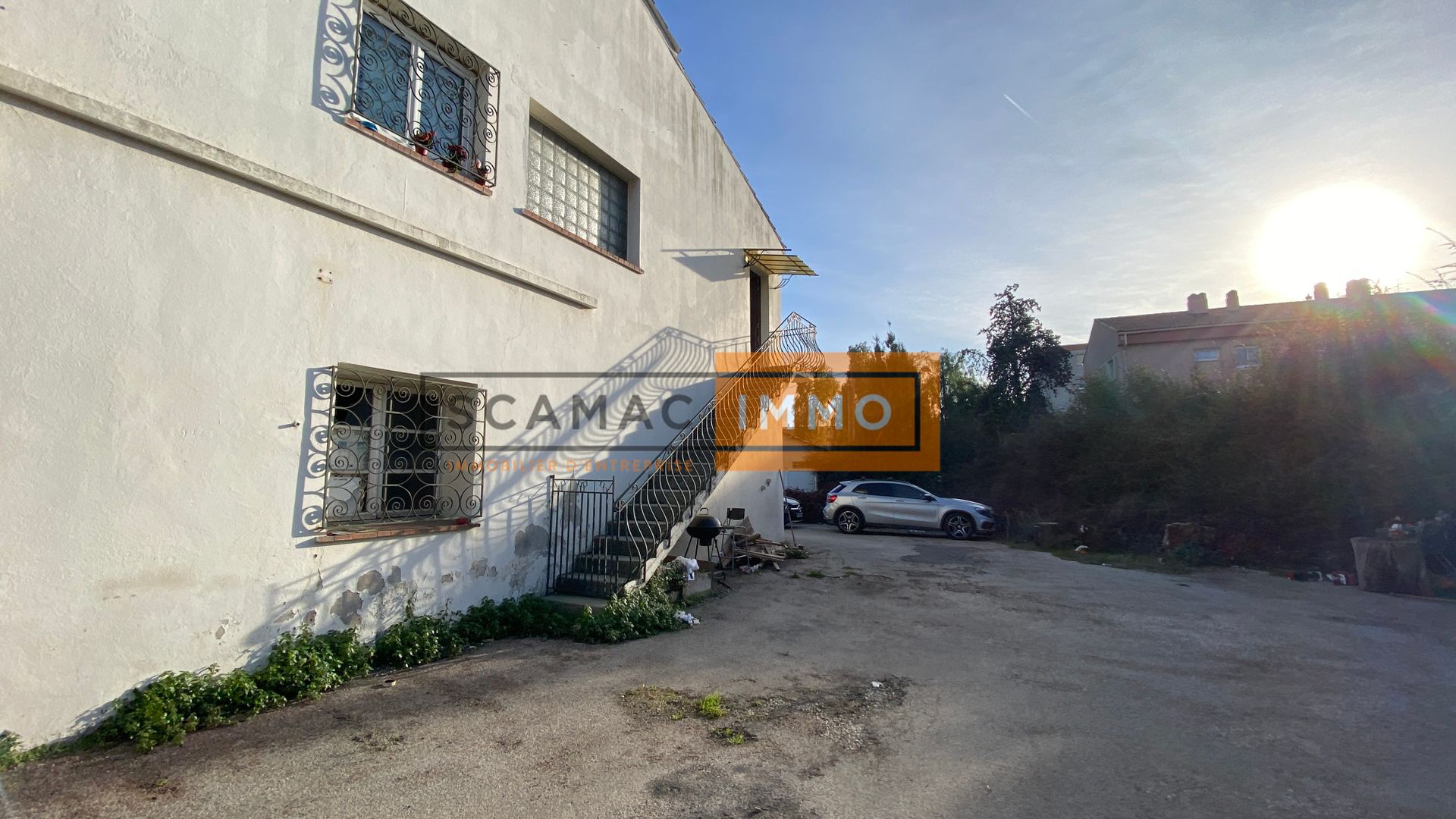 local commercial de 500m², Fréjus (Var)