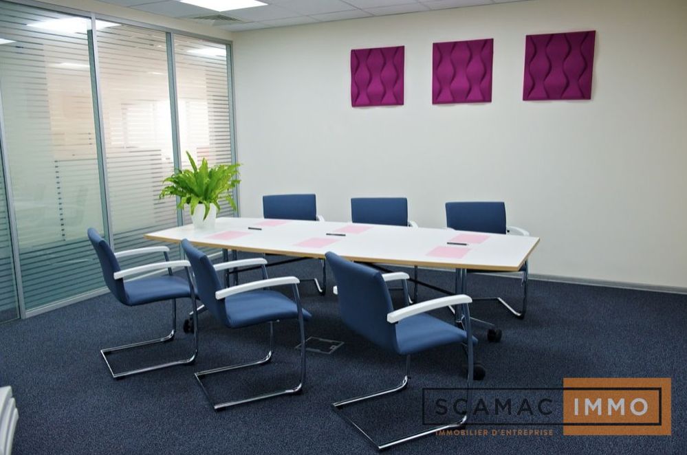 locaux mixtes de 1&nbsp;171m², Chilly-Mazarin (Essonne)