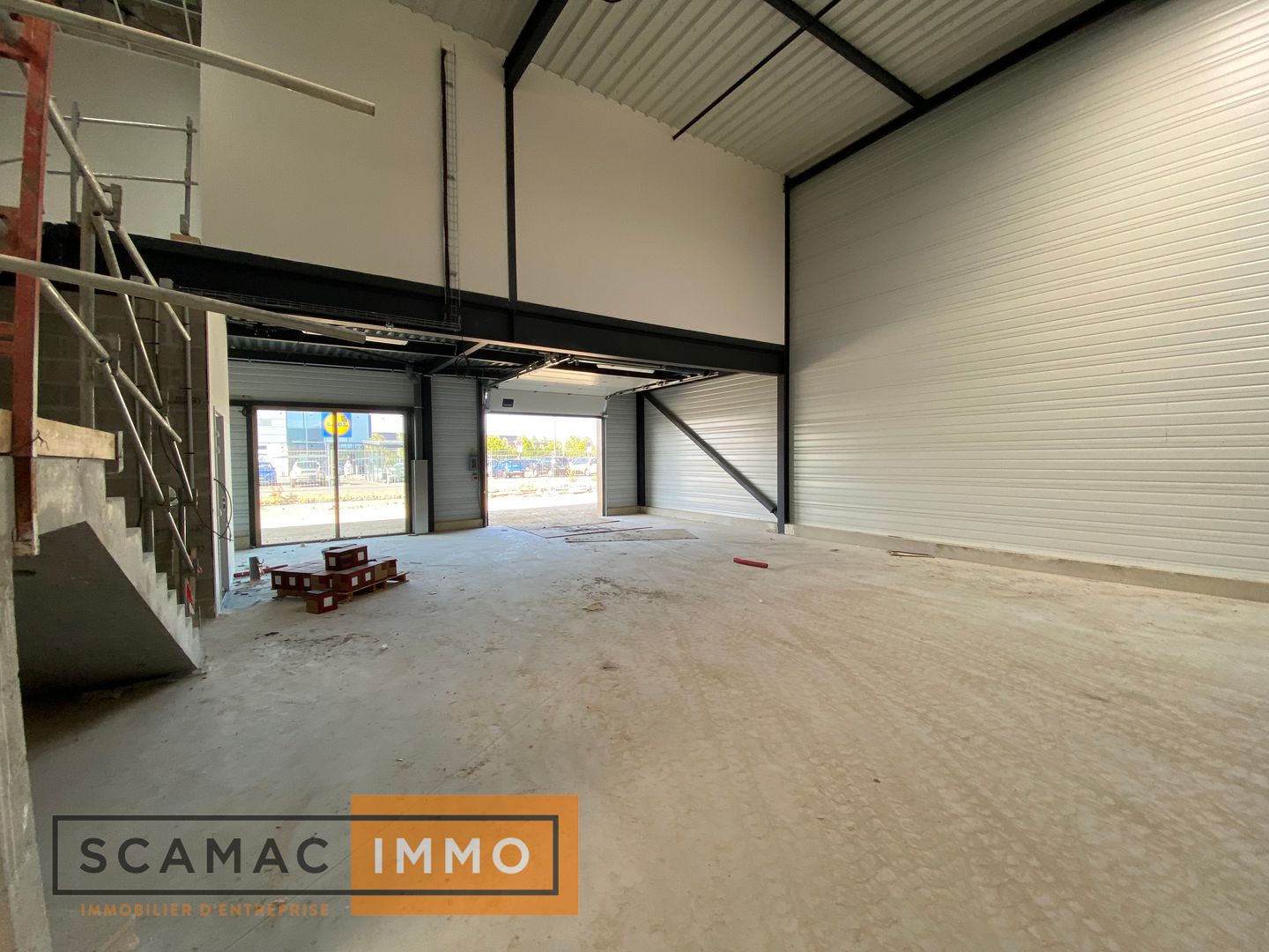 local d'activités de 525m², Marolles-en-Hurepoix (Essonne)
