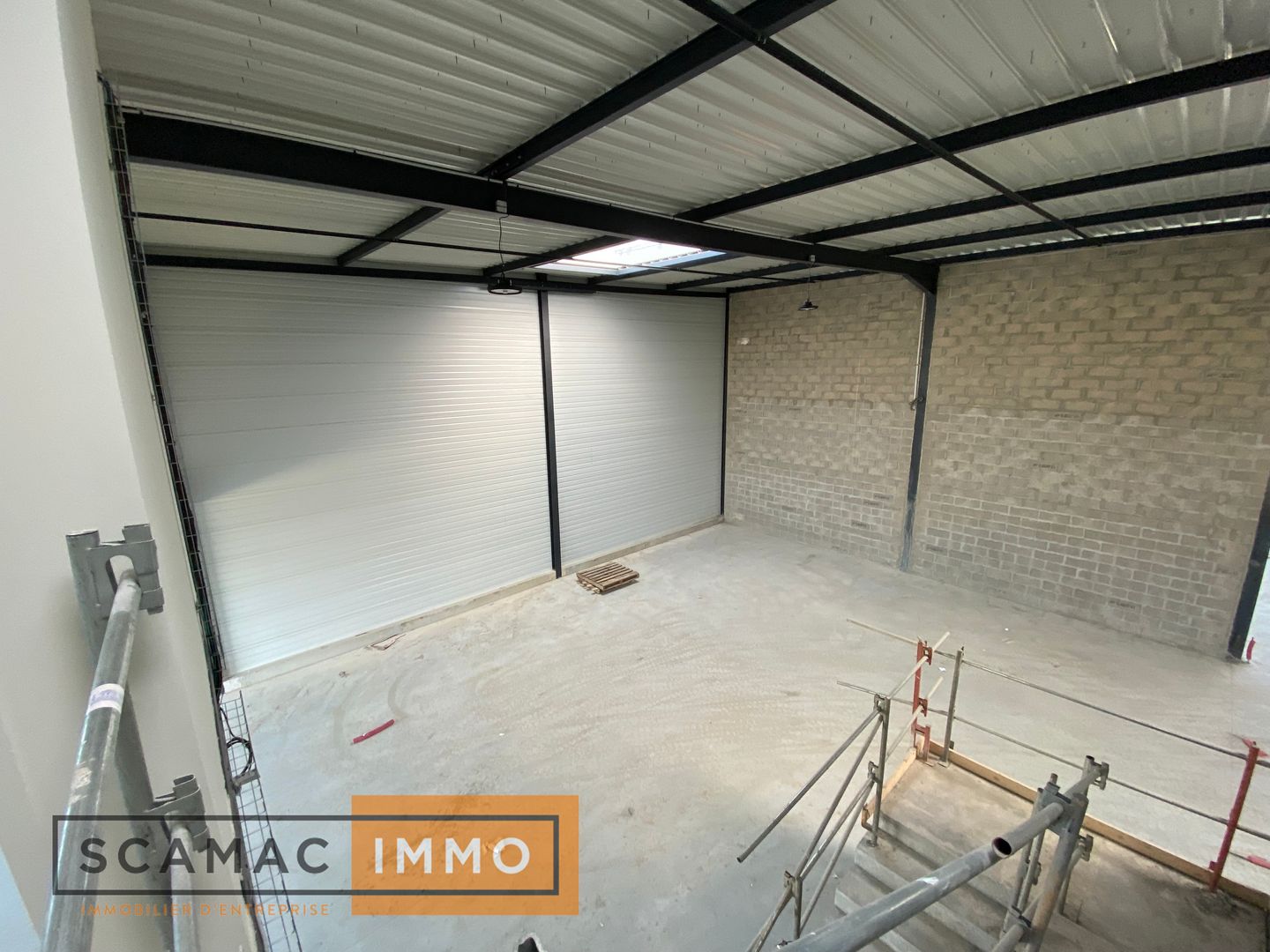 local d'activités de 525m², Marolles-en-Hurepoix (Essonne)