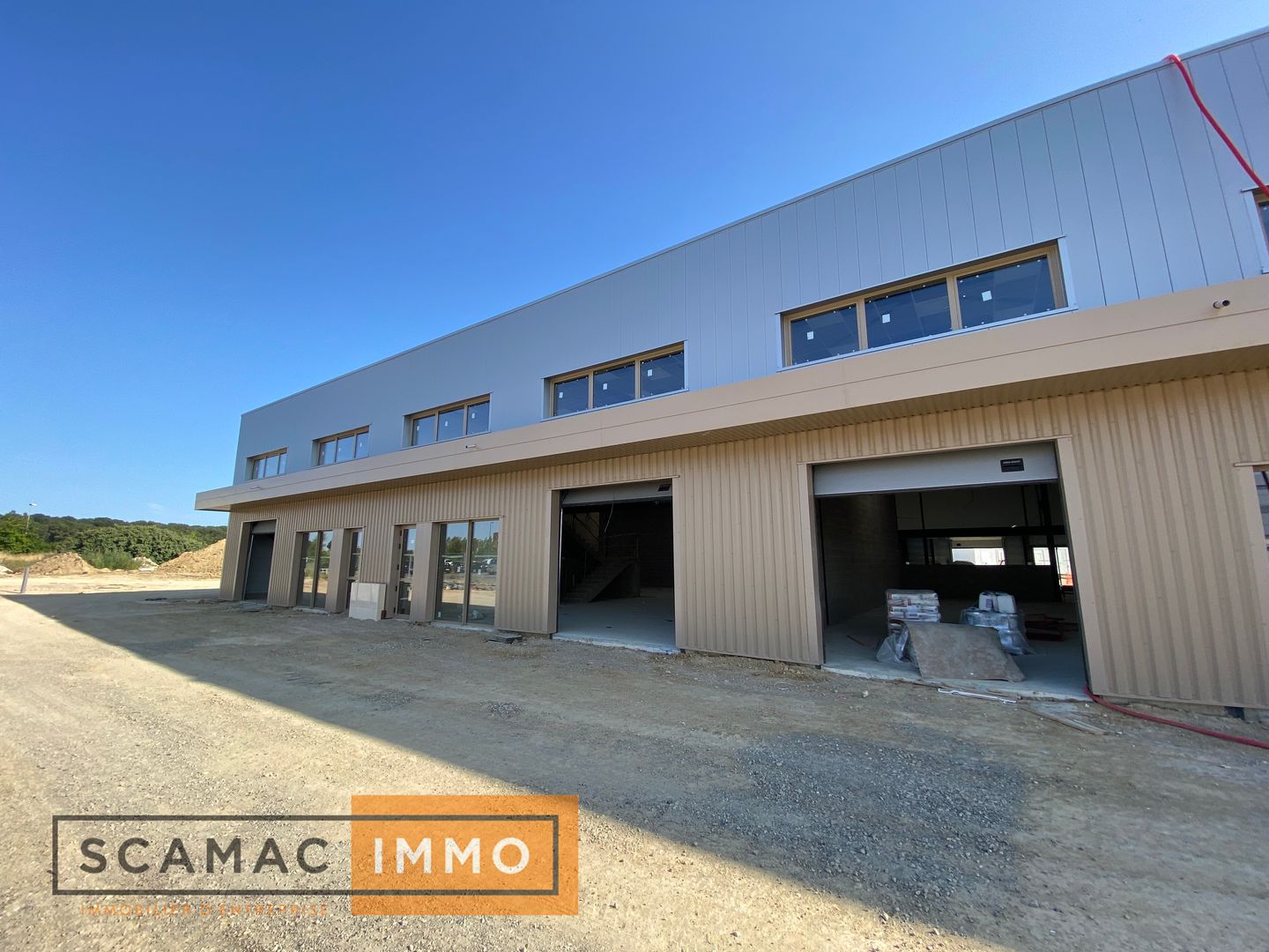 local d'activités de 525m², Marolles-en-Hurepoix (Essonne)
