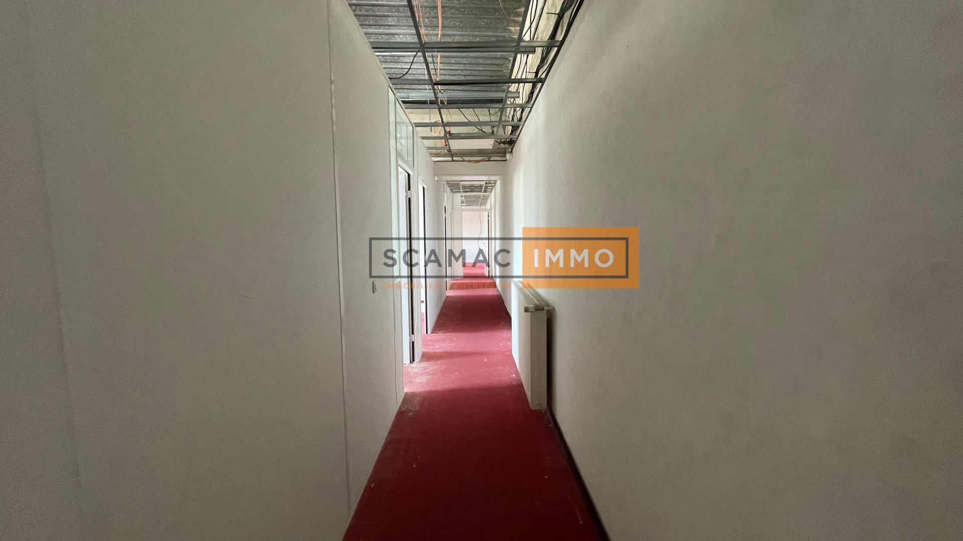 local d'activités de 2 608m², Gennevilliers (Hauts-de-Seine)