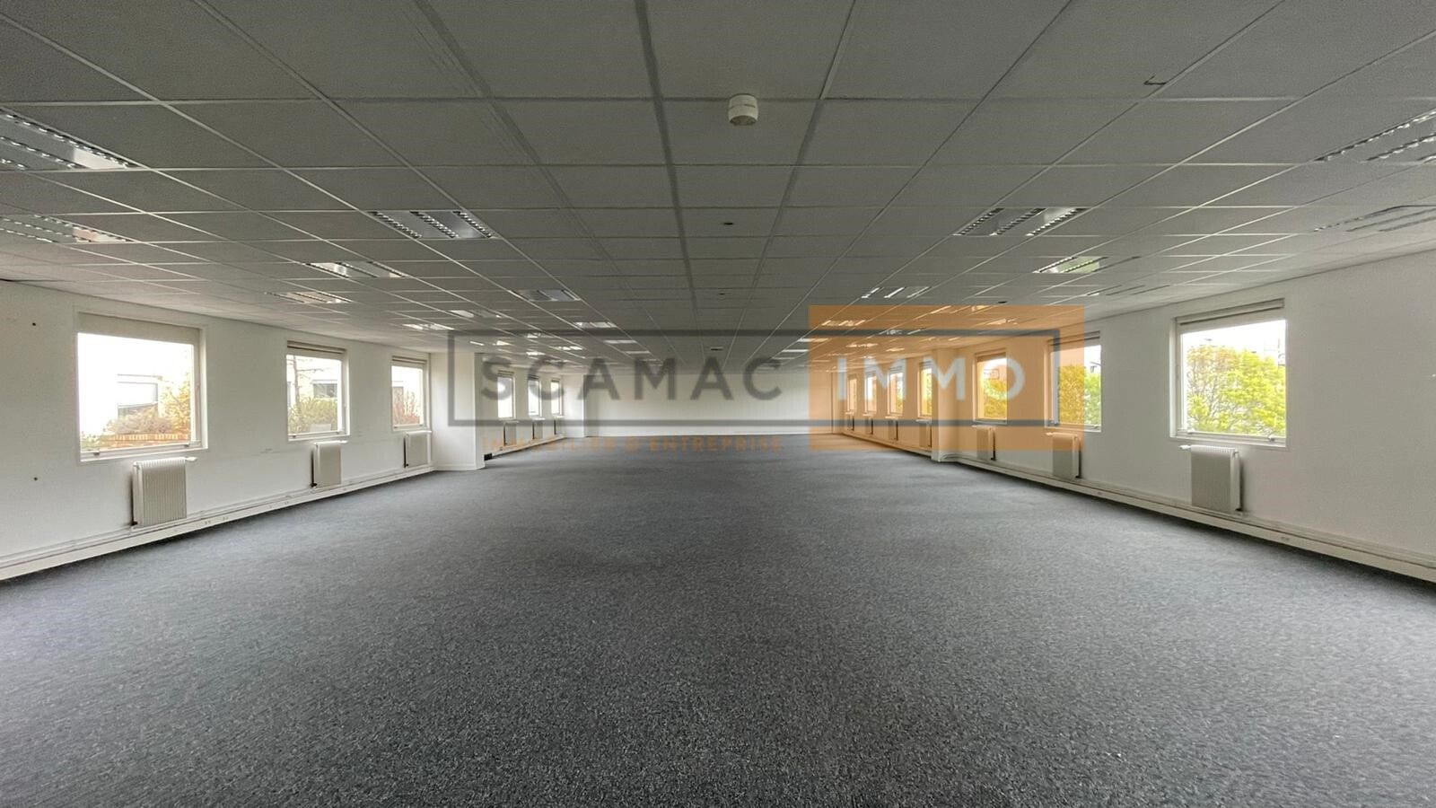 Bureau de 345 m², Gennevilliers