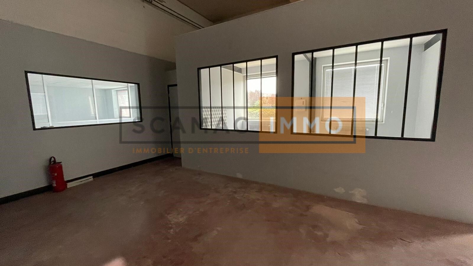 entrepôt de 319m², Gennevilliers (Hauts-de-Seine)