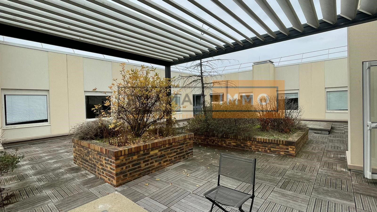 bureau de 345m², Gennevilliers (Hauts-de-Seine)