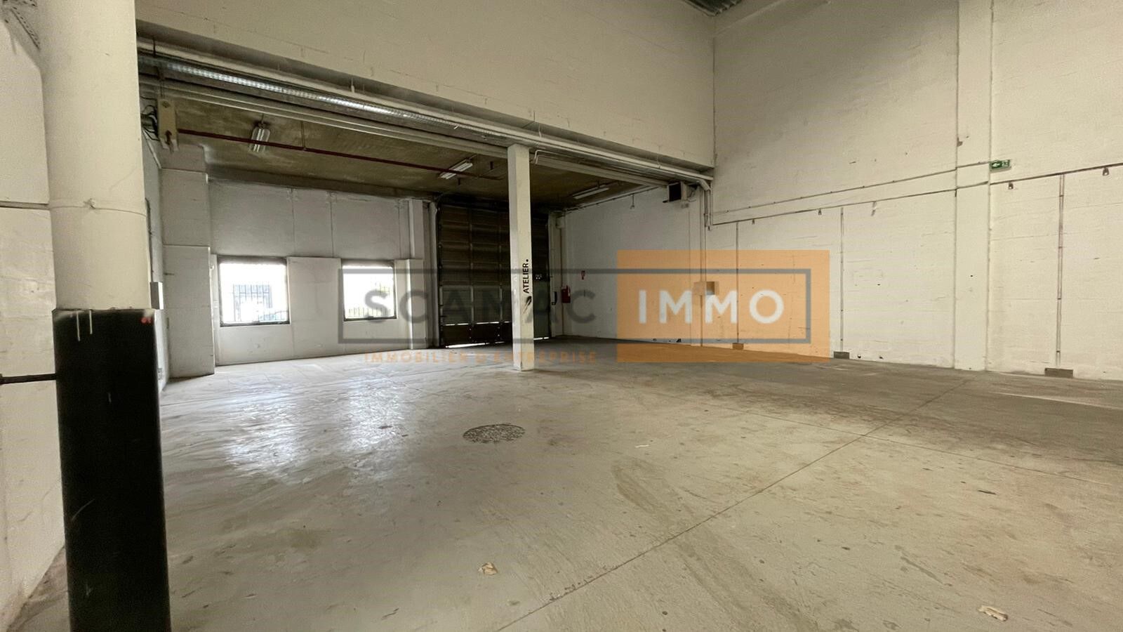 local d'activités de 1 177m², Gennevilliers (Hauts-de-Seine)