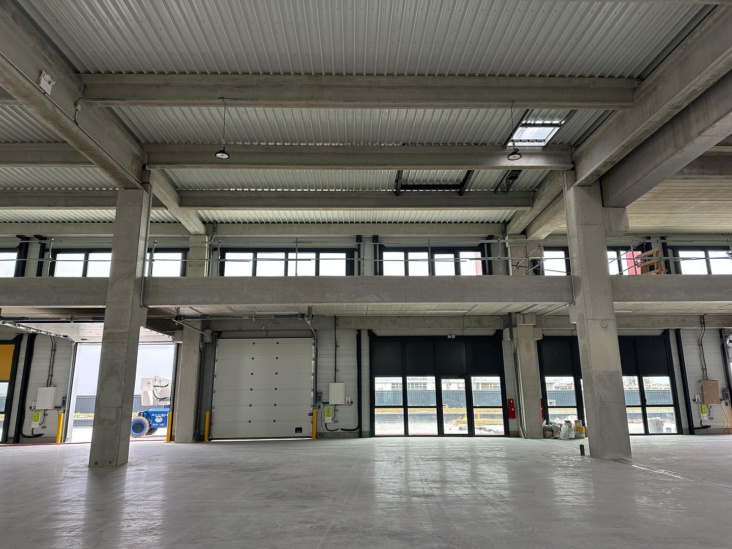 local d'activités de 349m², Bobigny (Seine-Saint-Denis)