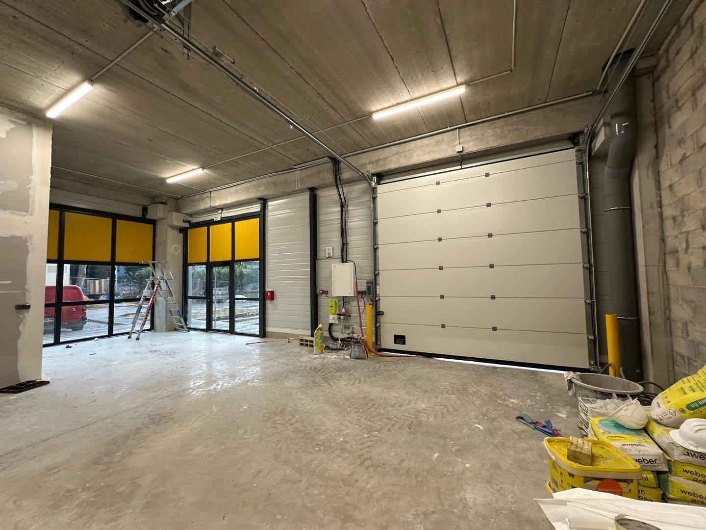 local d'activités de 349m², Bobigny (Seine-Saint-Denis)