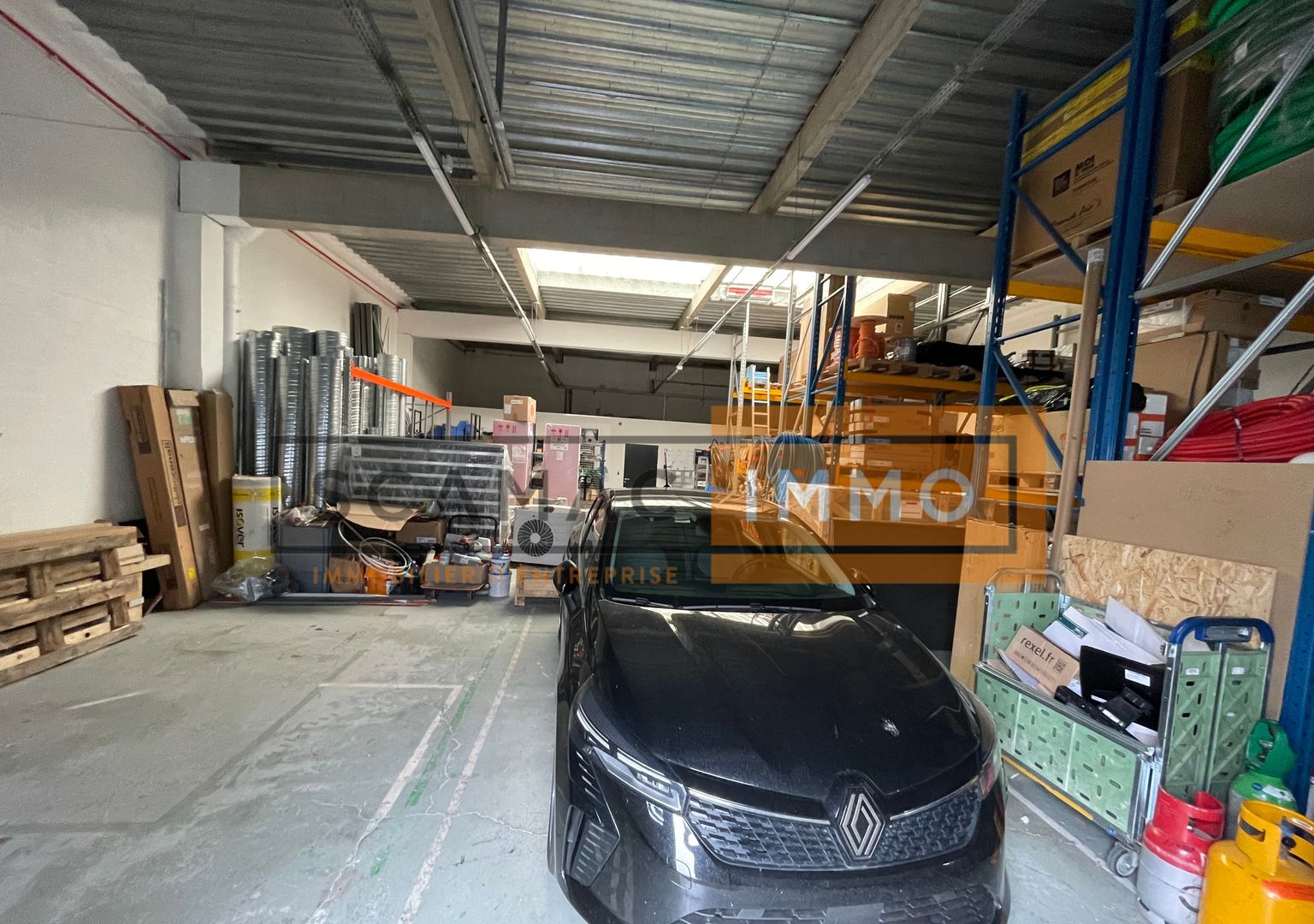 local d'activités de 350m², Lognes (Seine-et-Marne)