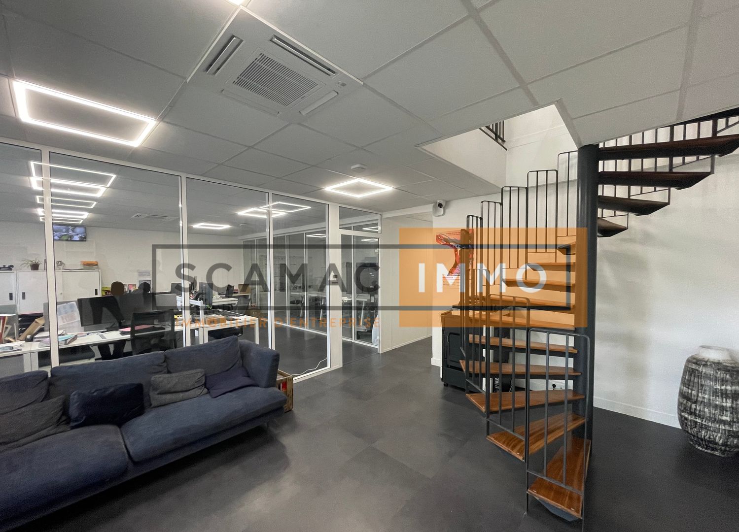 local d'activités de 350m², Lognes (Seine-et-Marne)