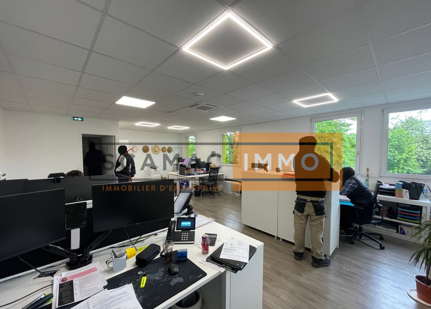local d'activités de 350m², Lognes (Seine-et-Marne)