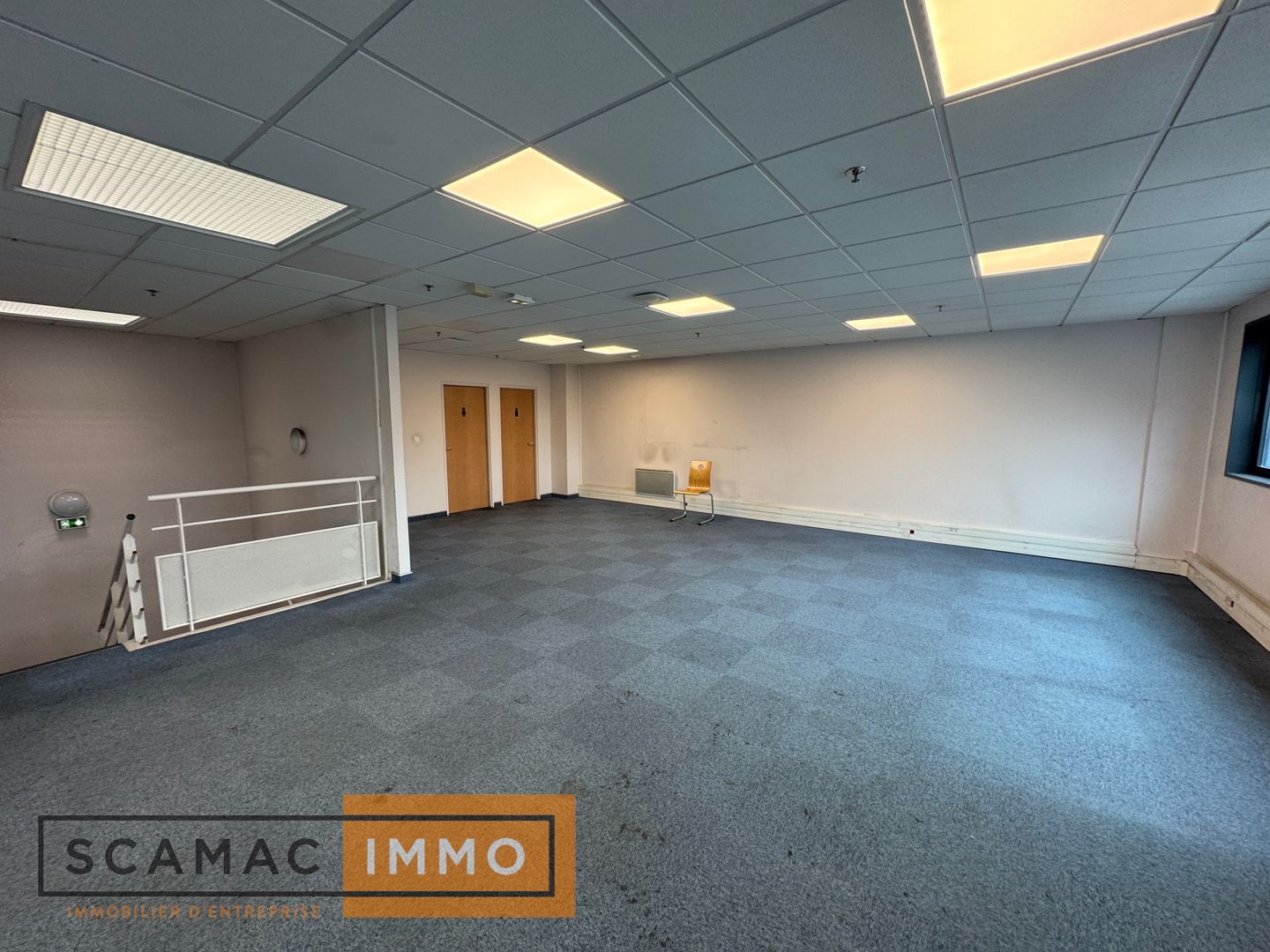 entrepôt de 6&nbsp;407m², Combs-la-Ville (Seine-et-Marne)