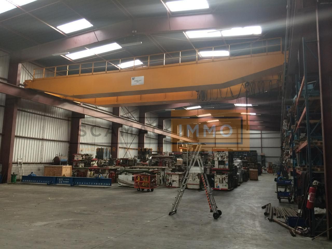 local d'activités de 7 821m², Saint-Ouen-l'Aumône (Val-d'Oise)