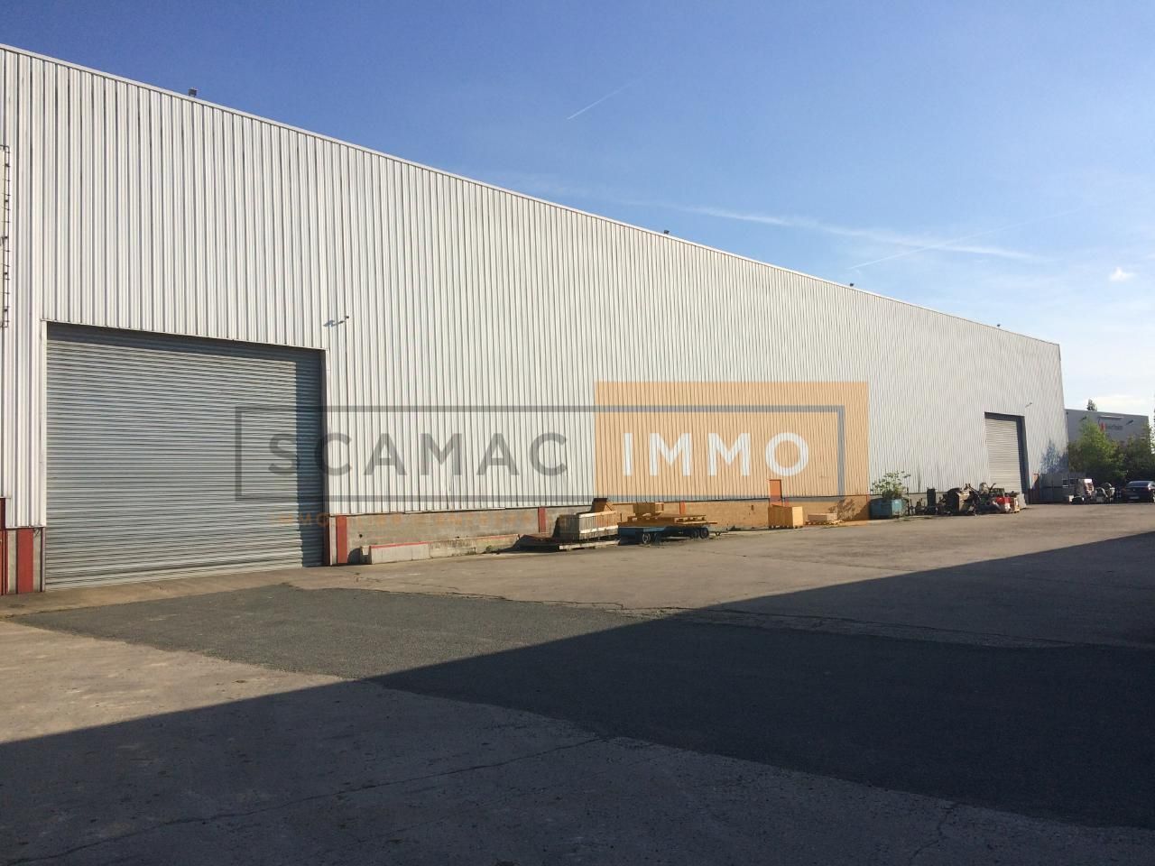 local d'activités de 1&nbsp;800m², Saint-Ouen-l'Aumône (Val-d'Oise)