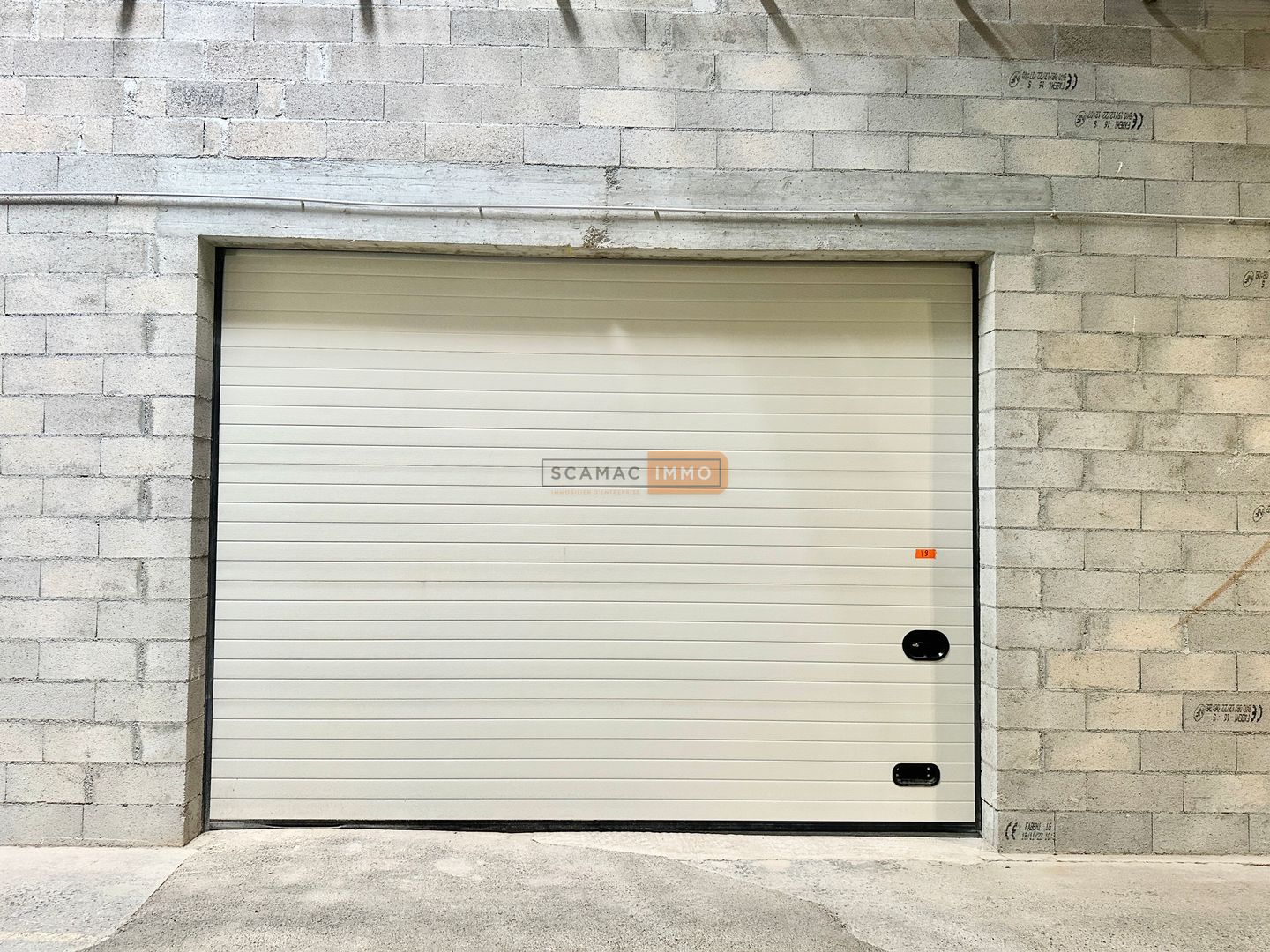 entrepôt de 311m², Sainte-Maxime (Var)